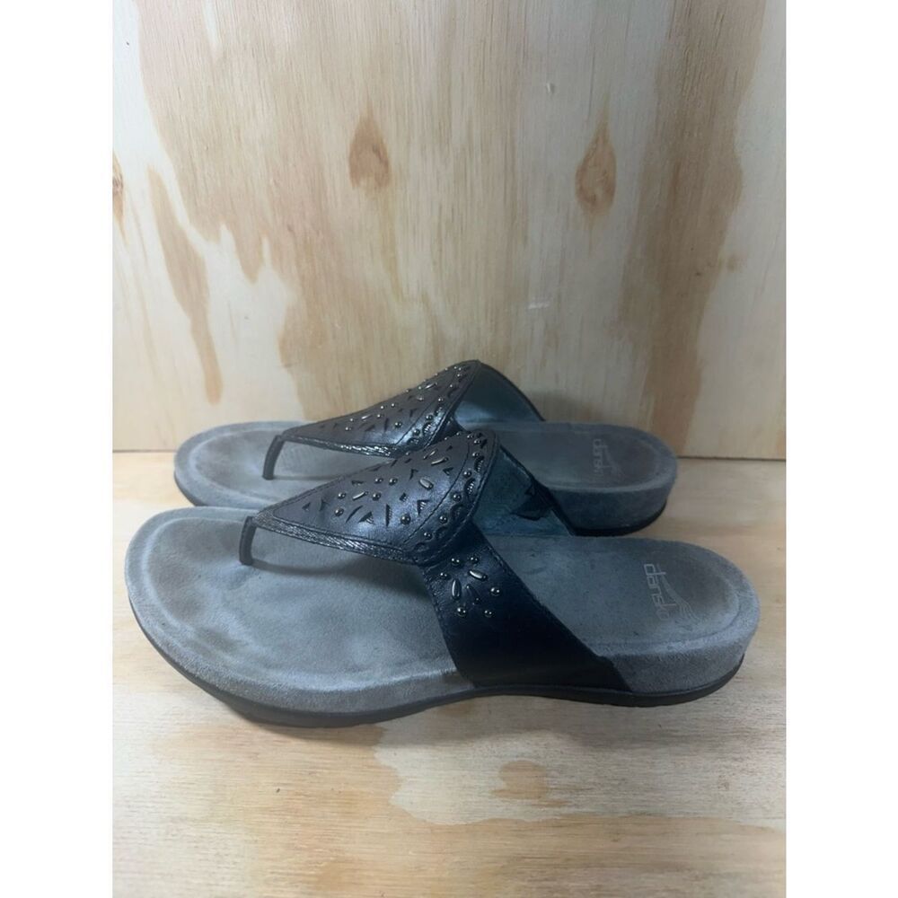 Dansko Black Embellished Thong Sandals Women’s Size 10.5